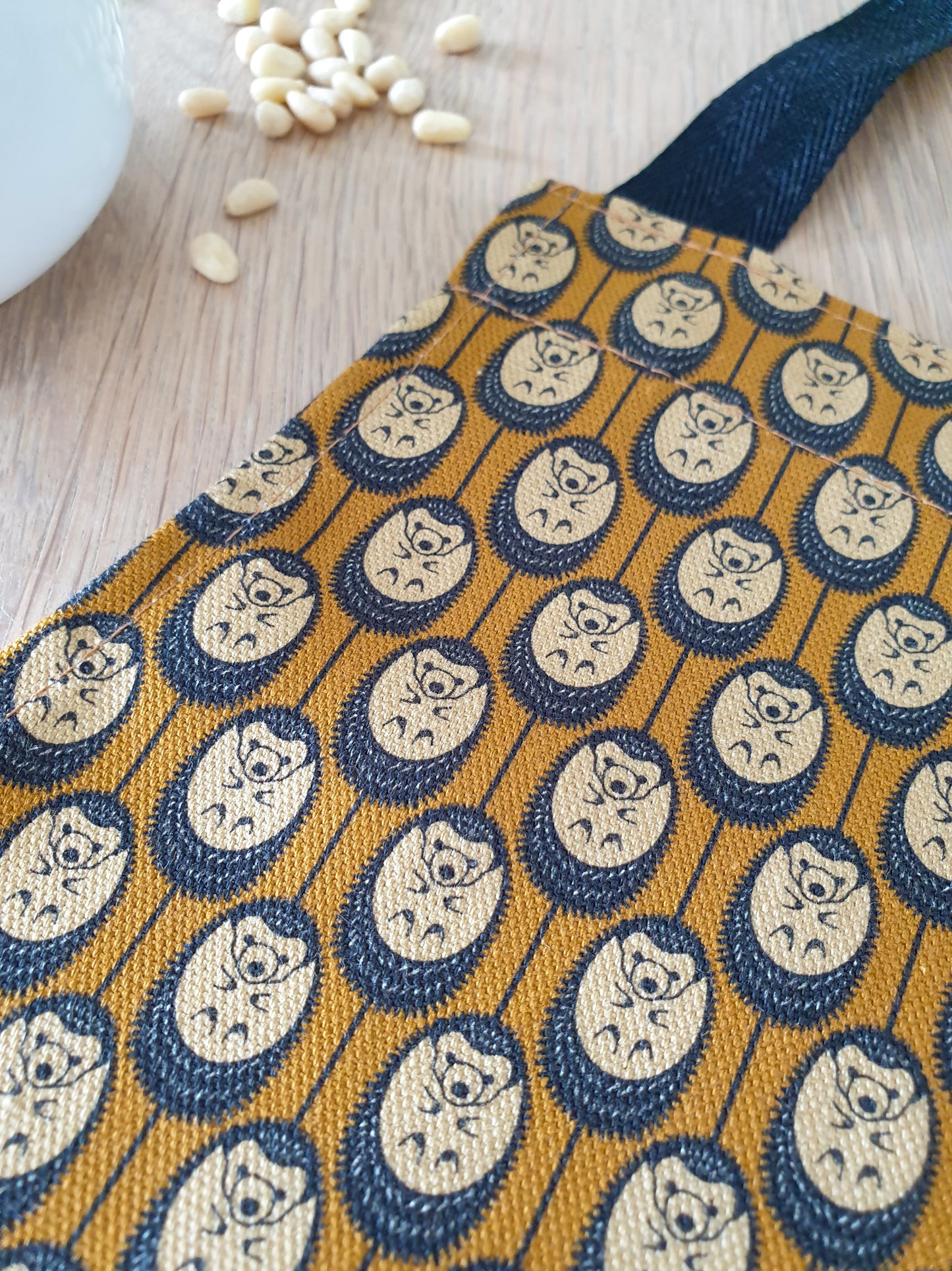 Hannah Issi Hedgehog Apron