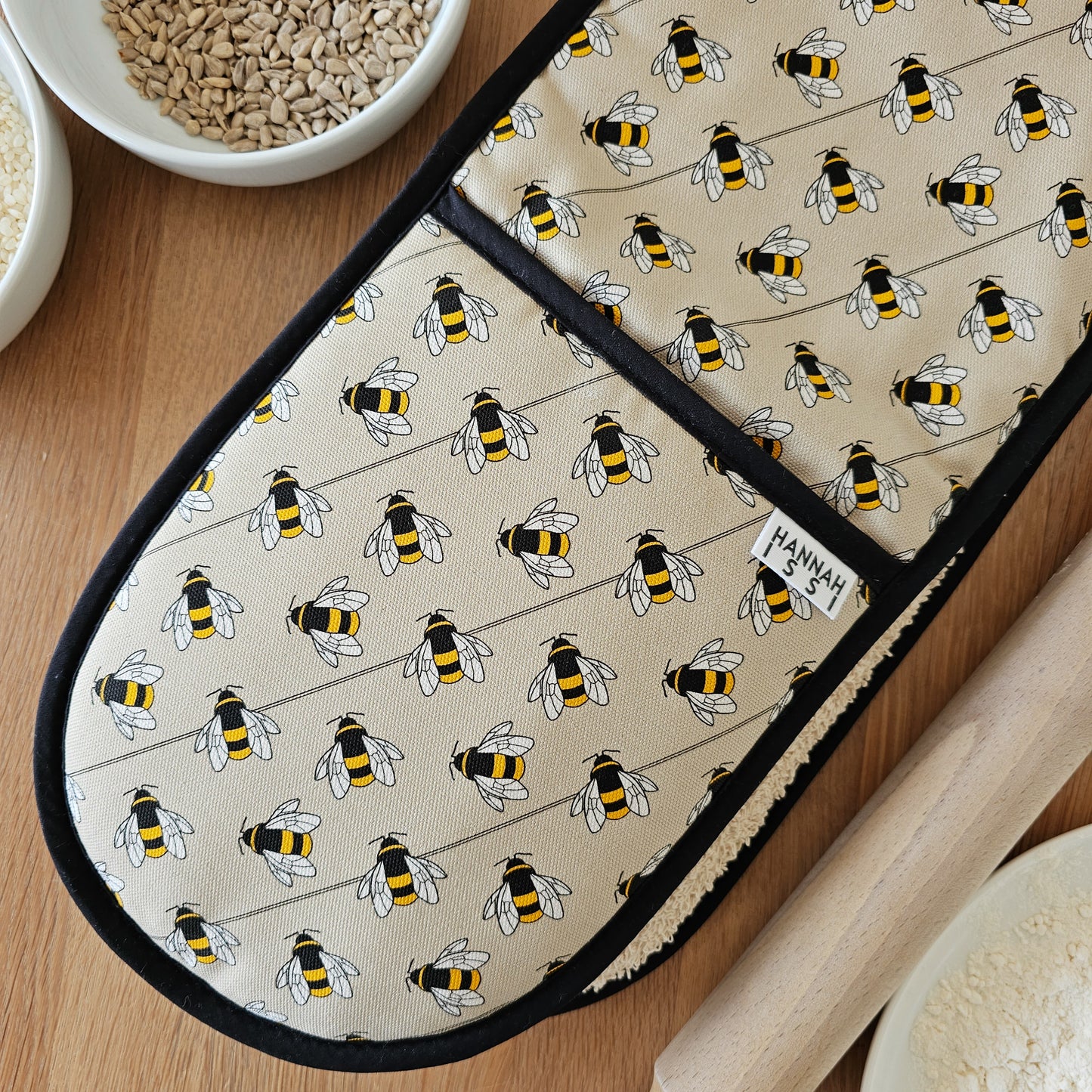 Hannah Issi Bee Double Oven Glove