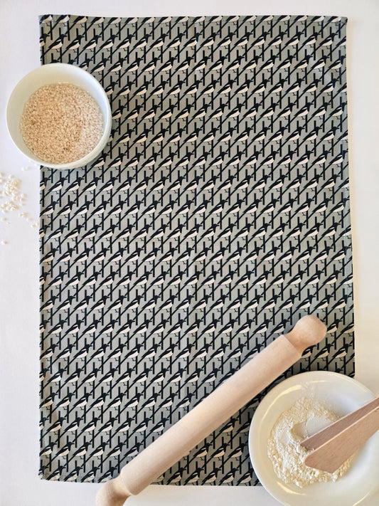 Hannah Issi Magpie teatowel